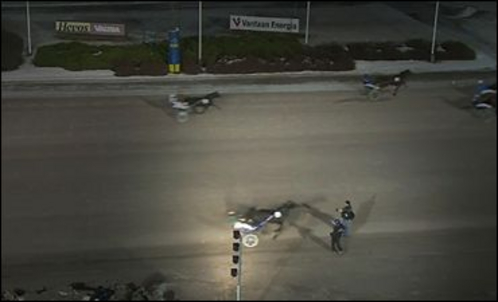 RacetrackPhotographerAccident.jpg