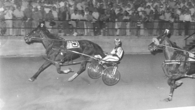 Derbys Gent wins the 1975 Labatt Pace