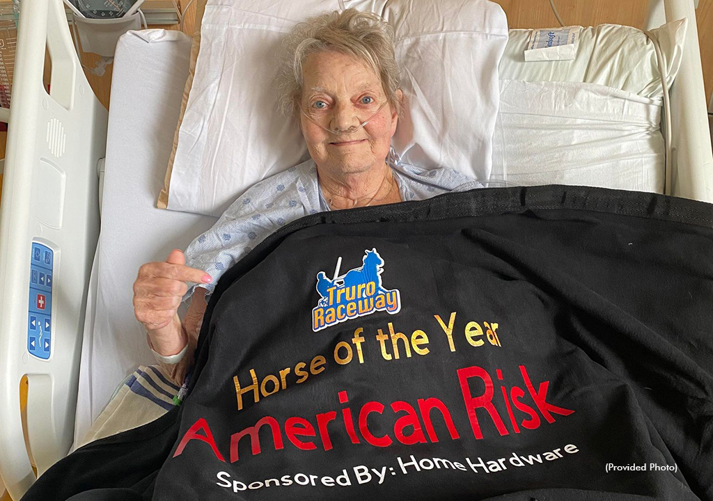 Sharon Teed shows off American Risk's Horse of the Year cooler
