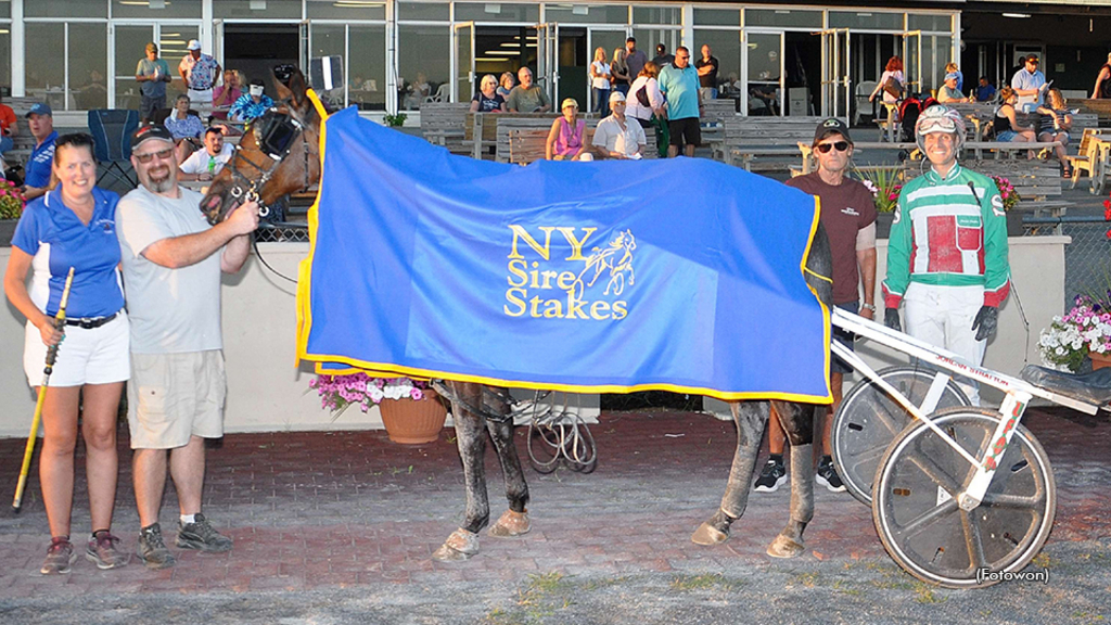 In Italian in the winner's circle at Vernon Downs