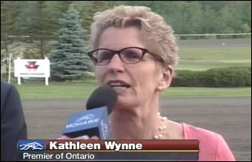 kathleen-wynne-at-mohawk.jpg