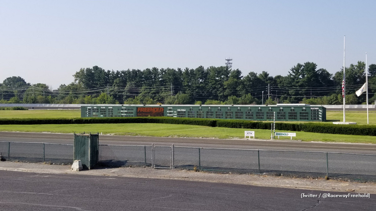 Freehold Raceway toteboard
