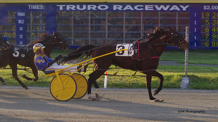 Risin Horizon winning at Truro Raceway