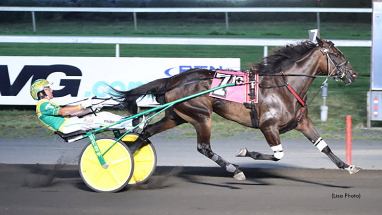 Fashion Schooner winning at The Meadowlands