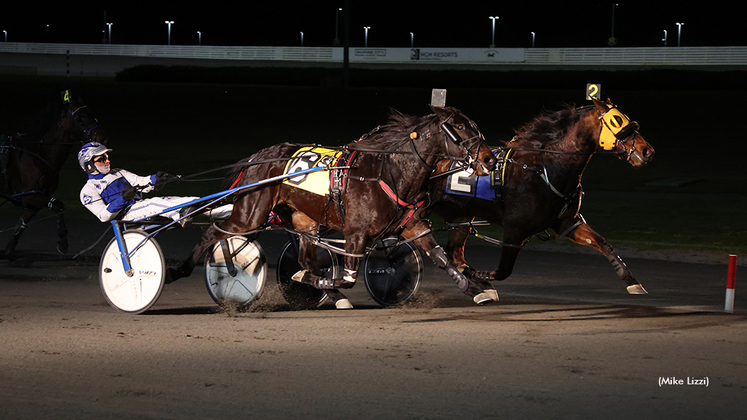 Intothemysticmoon winning at Yonkers Raceway